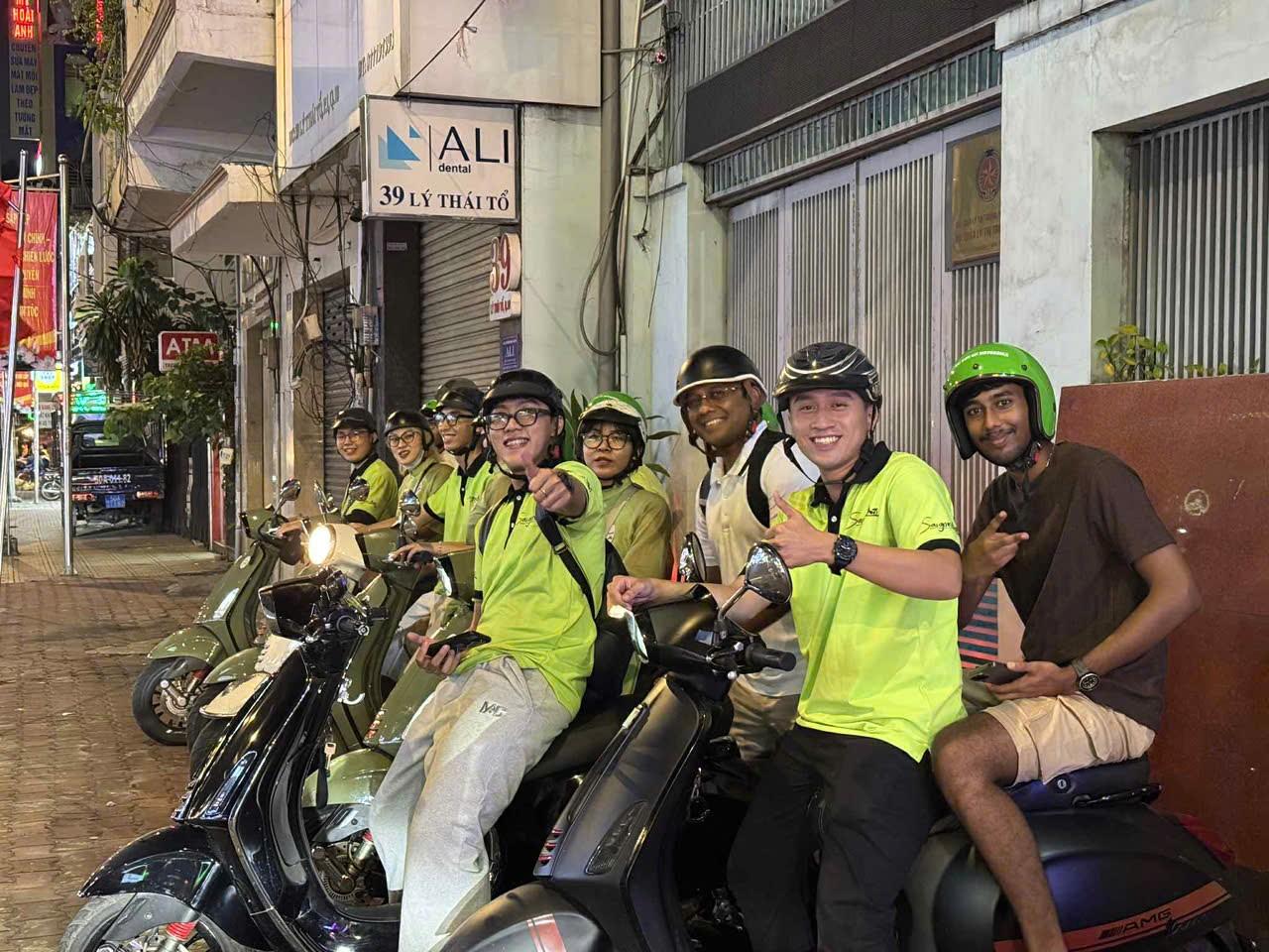 Tour Đêm Sài Gòn – Ẩm thực đường phố