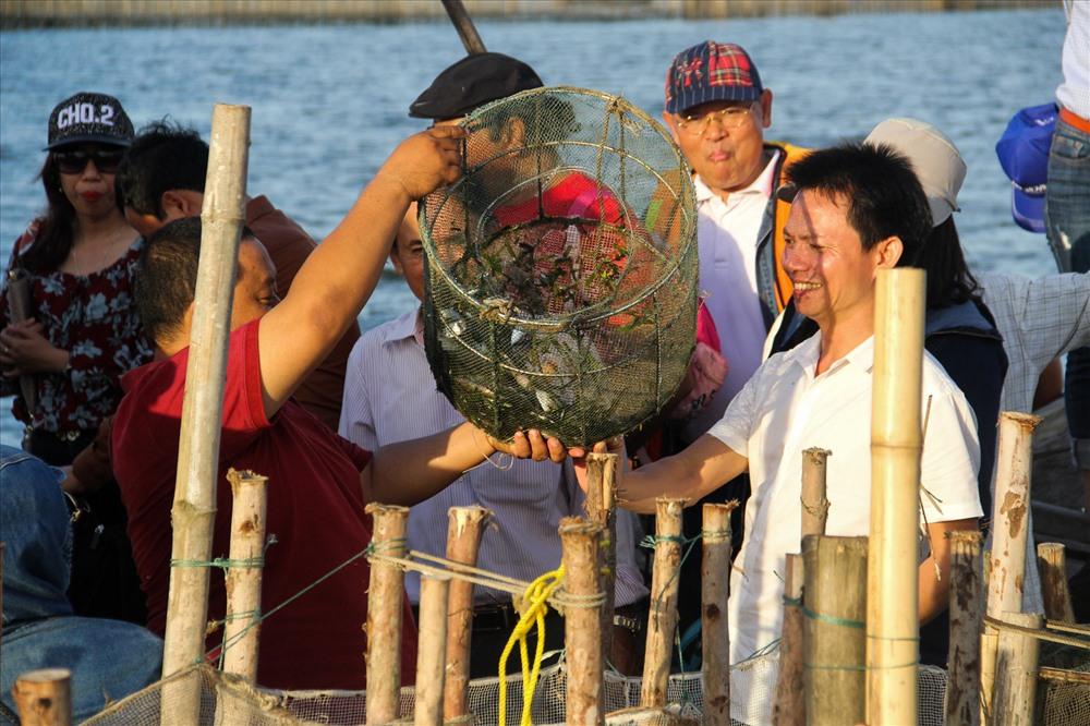 Afternoon experience on Tam Giang Lagoon (3)