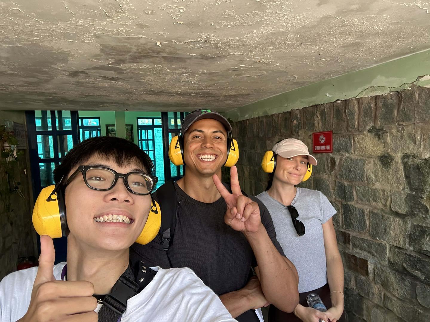 Motorbike tour - Visit Cu Chi Tunnels (3)