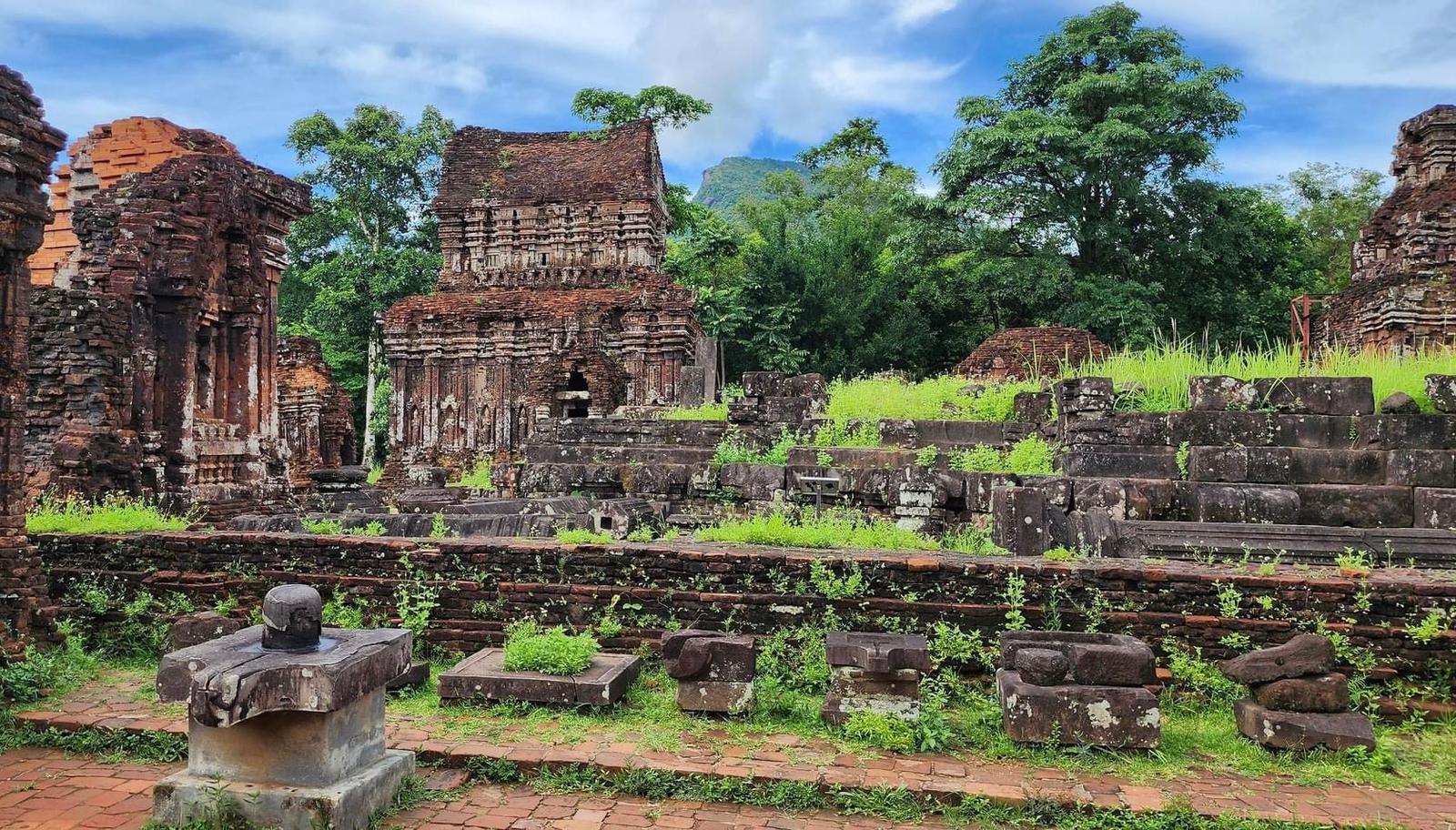 Mỹ Sơn Jeep Tour (2)