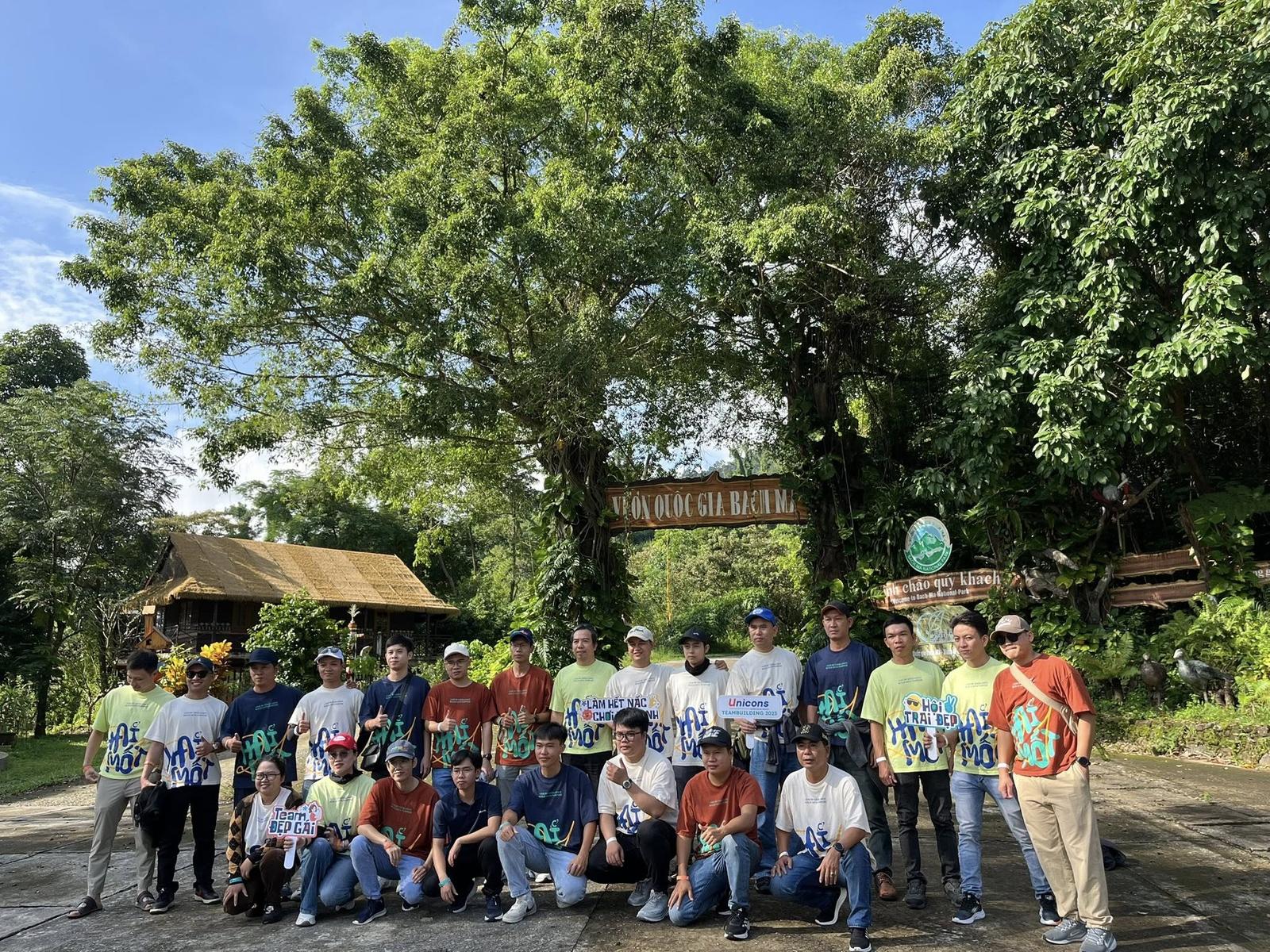 Tour Trekking Bạch Mã 2 ngày 1 đêm - Lưu trú Homestay Mê Ly 
