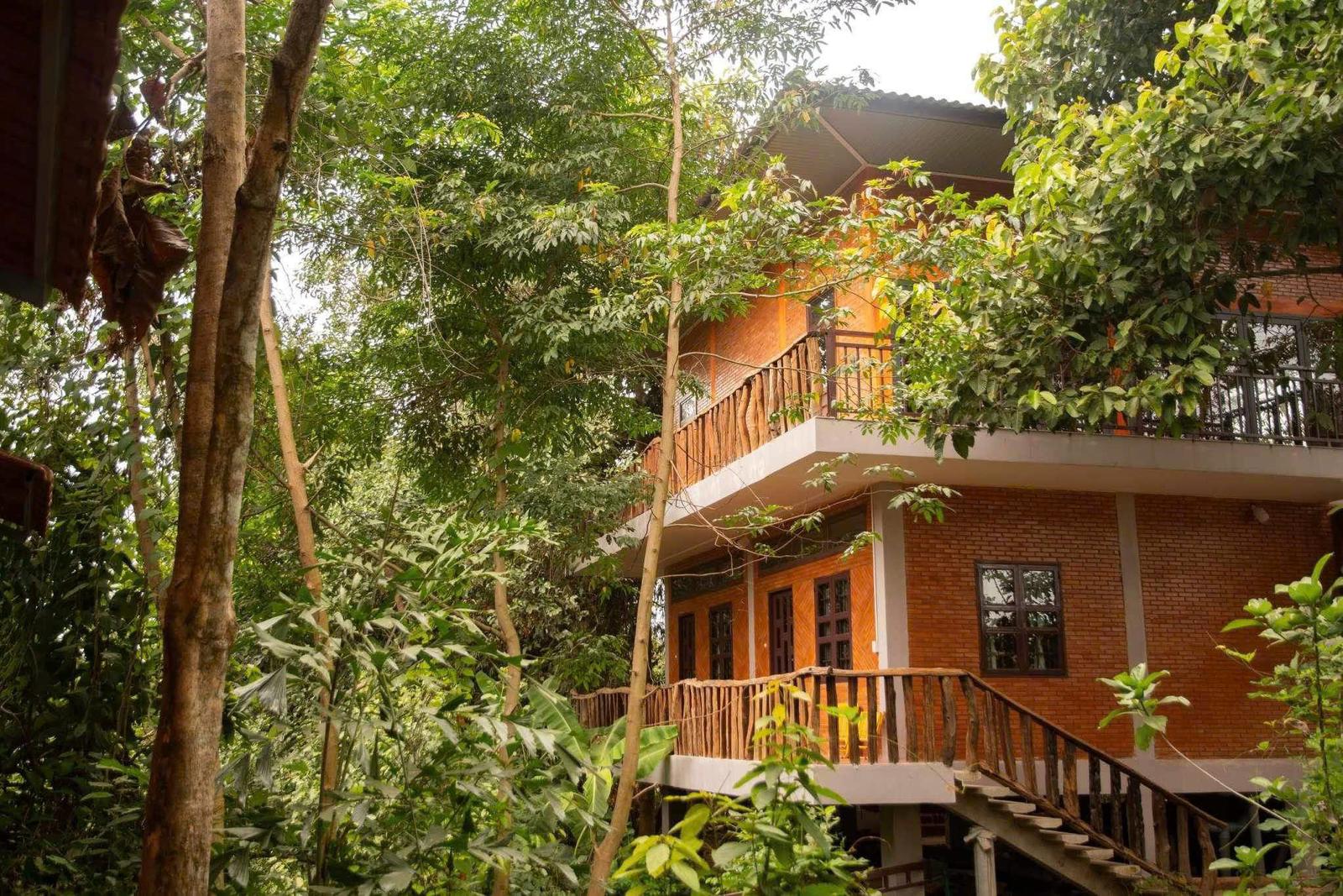 Nui Tuong Village Stay