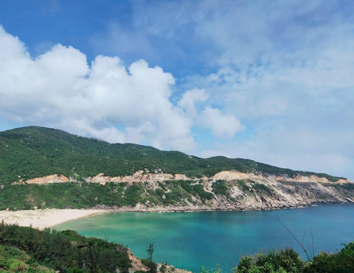 Bãi Gốc