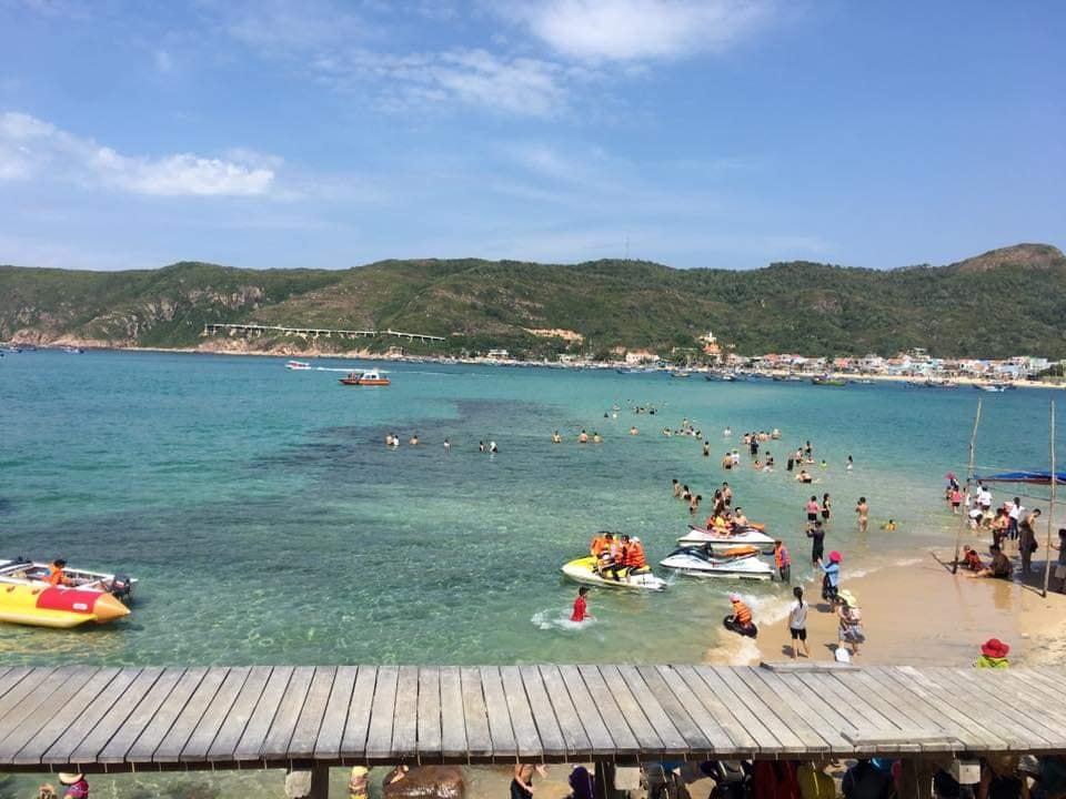 Làng chài Nhơn Hải