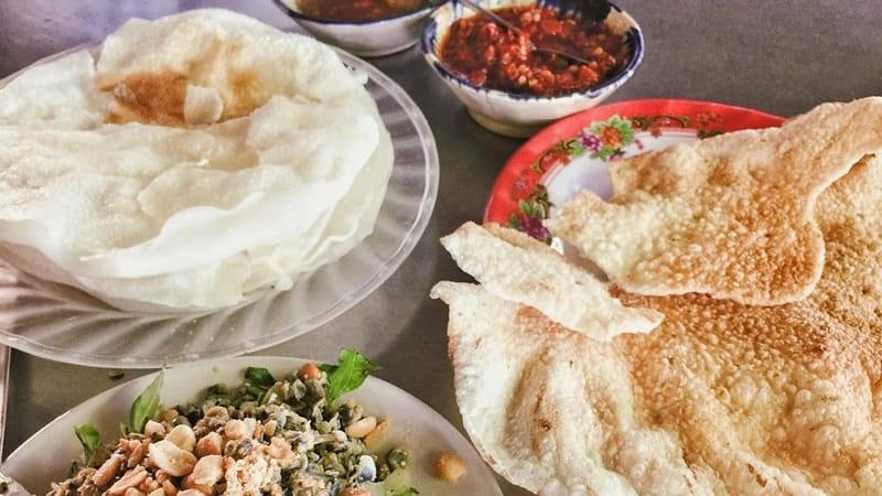 Bánh đập hến xào Cẩm Nam Bà Già (3)