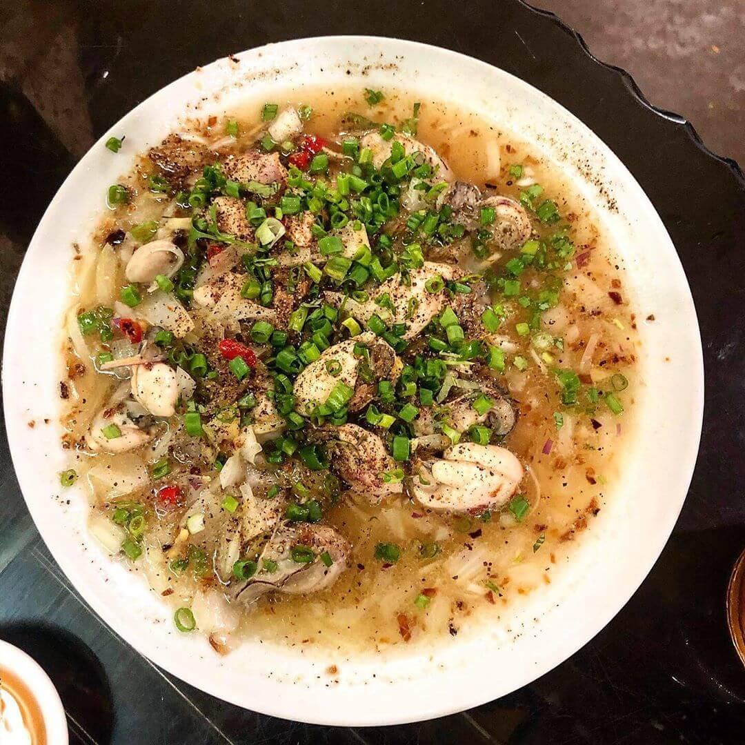 Phu Yen Oyster Porridge