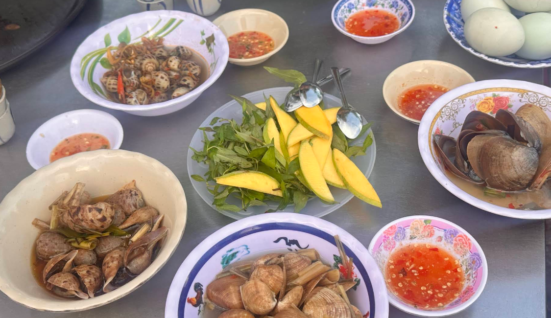 Oc Hoa Eatery (3)