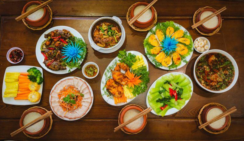 Tâm Gém - Cơm Niêu Quảng Bình (2)