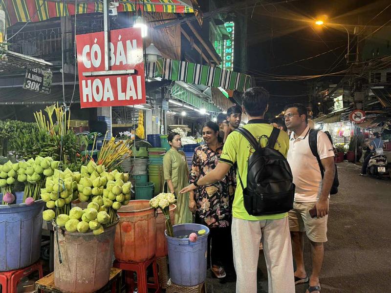 Tour Đêm Sài Gòn – Ẩm thực đường phố (7)