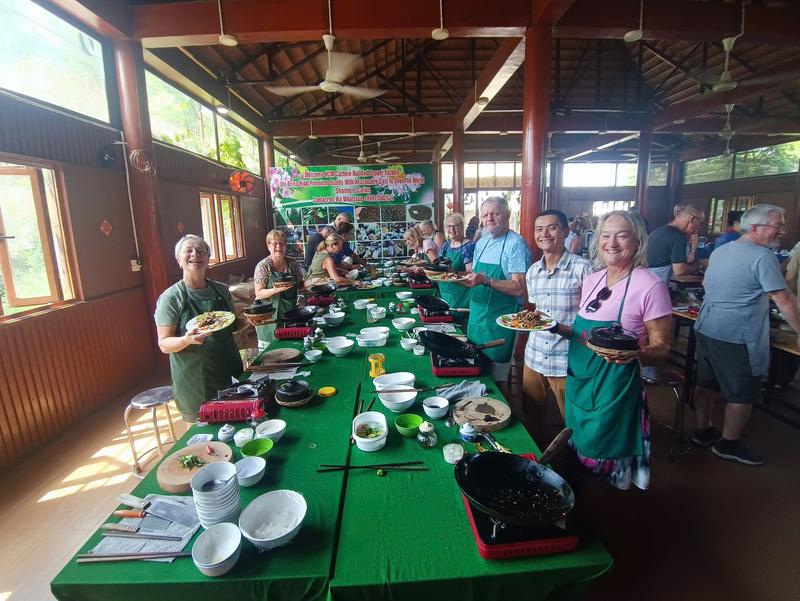A day learning to cook vegetarian dishes (4)
