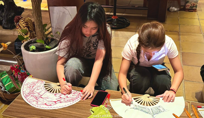 Experience of making Chàng Sơn Fan (3)