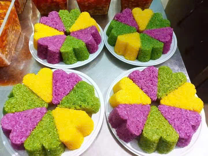 Làm xôi ngũ sắc (4)