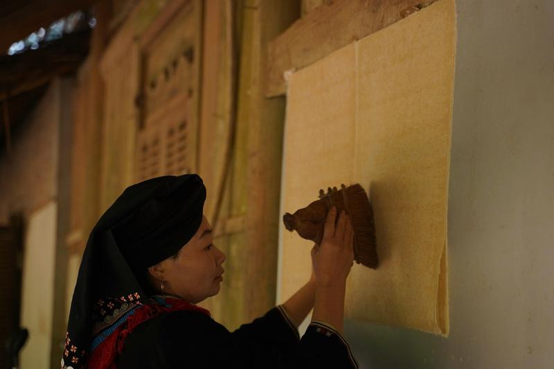 Experience Writing lucky words at Sung village (4)