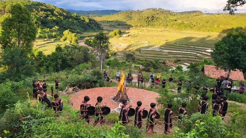 https://files.locallife.asia/images/800/1766389998252-2229597b359ce2c2bb8d.jpg
