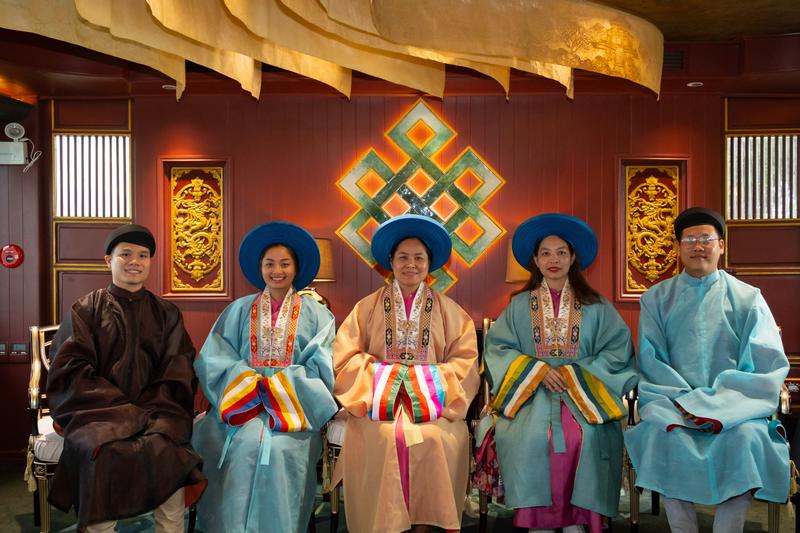 Dạ Yến - Bữa tối trọn vẹn trên ngự thuyền hoàng gia sông Hương (3)
