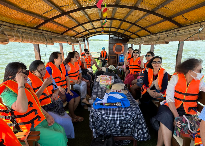 Experience Con Chim - SUP Rowing & Wetland Life (3)