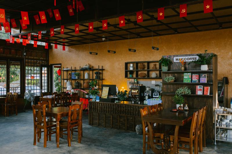 https://files.locallife.asia/images/800/1773476380938-2D1A7040.jpg