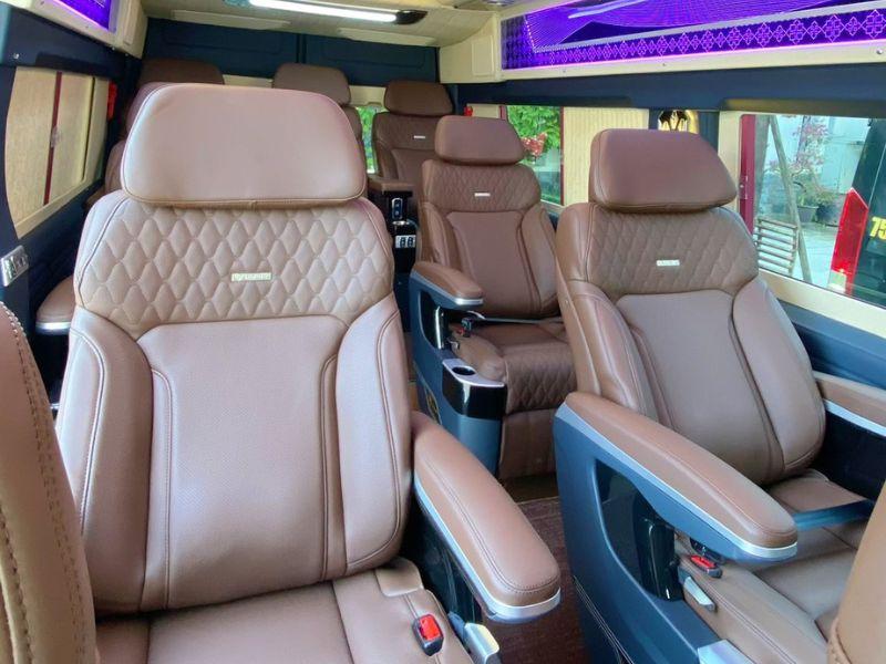 High-Quality Limousine from Da Nang to Hue. (3)