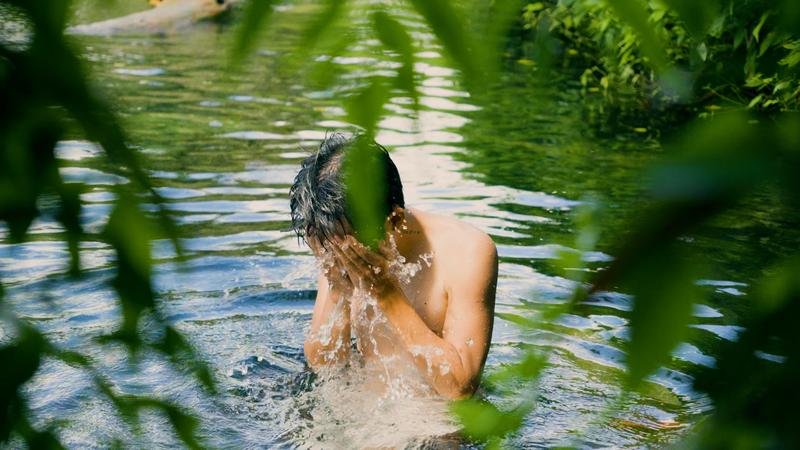 Thanh lọc tâm hồn với hồ nước trong như pha lê (3)