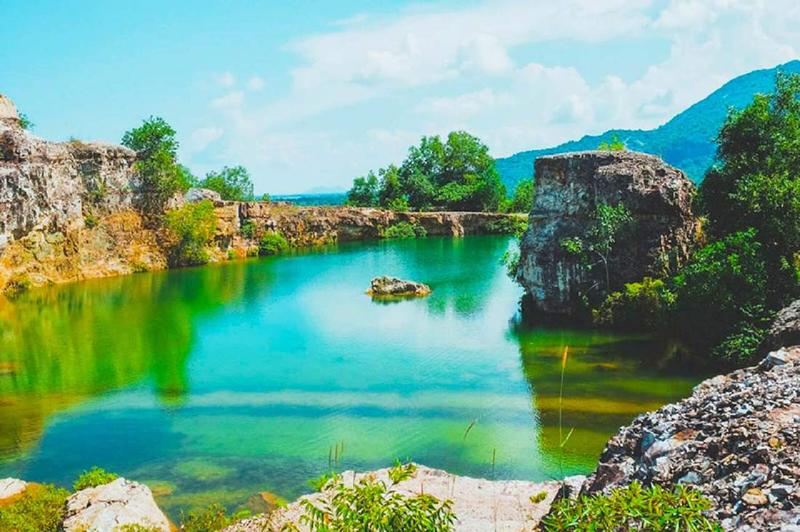 https://files.locallife.asia/images/800/1776847609910-kham-pha-ho-da-doi-ta-pa-tuyet-tinh-coc-giua-long-an-giang-3-1660655185.jpg