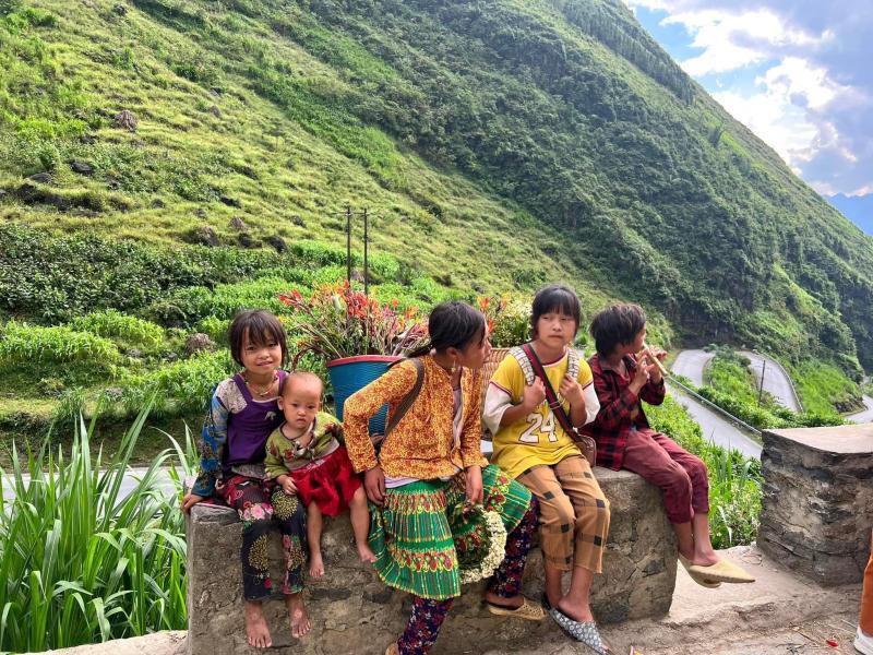 https://files.locallife.asia/images/800/1777015099582-doc-tham-ma-uon-luon-dep-me-hon-tren-cao-nguyen-da-ha-giang-03-1666758467.jpg