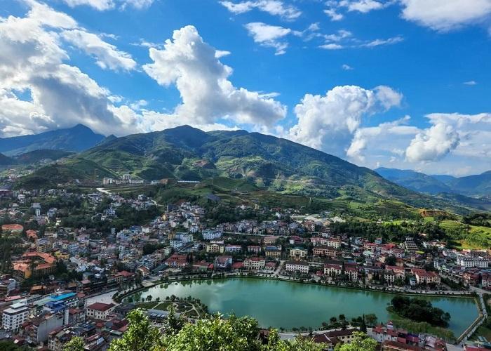 Hồ Sapa (1)
