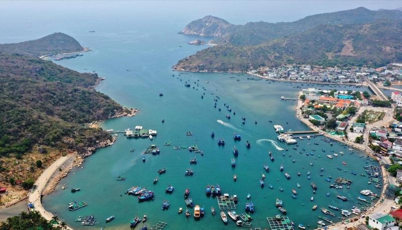 Vinh Hy Bay (5)