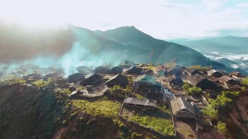 https://files.locallife.asia/images/800/1777105718401-at_ban-cu-vai--diem-hen-mua-thu-binh-yen-noi-tay-bac_2aca23f31e5cef19a7bb924d9fb1aa57.jpg