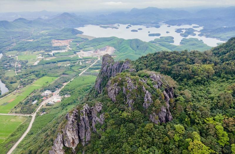 Núi Thần Đinh (5)