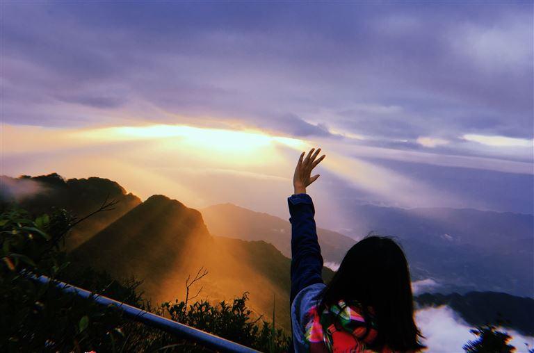 https://files.locallife.asia/images/800/1777123772106-chieu-lau-thi-ha-giang_15.jpg