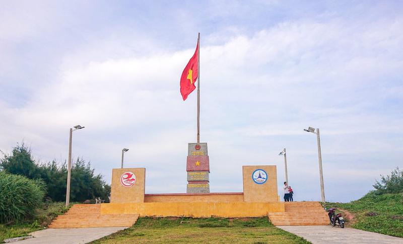 https://files.locallife.asia/images/800/1777166374231-Cot-co-dao-Phu-Quy-1024x621.jpg