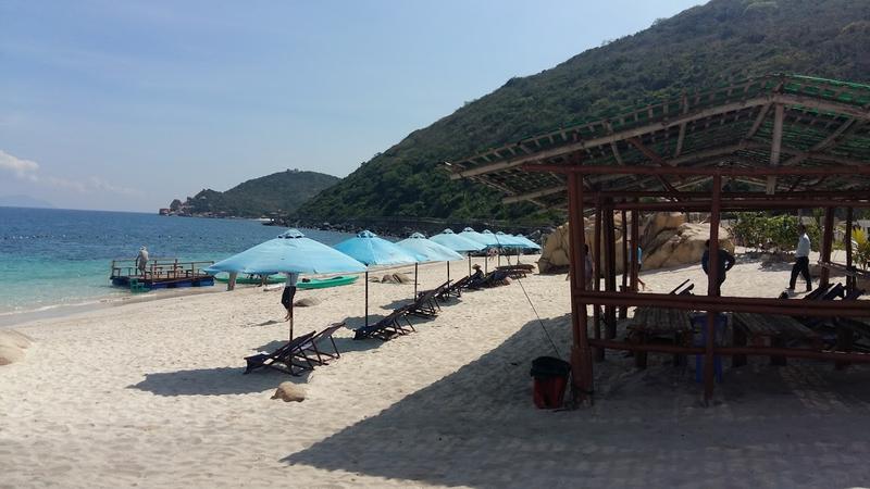 https://files.locallife.asia/images/800/1777167437441-tong-hop-kinh-nghiem-du-lich-bai-bang-quy-nhon-5f3b91e9becfc.jpg