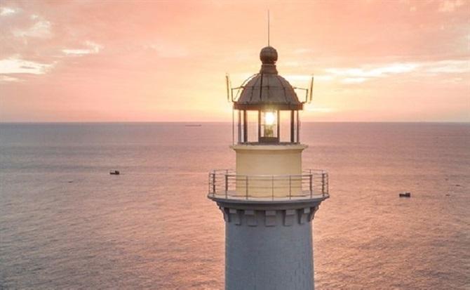 Dai Lanh Lighthouse (3)