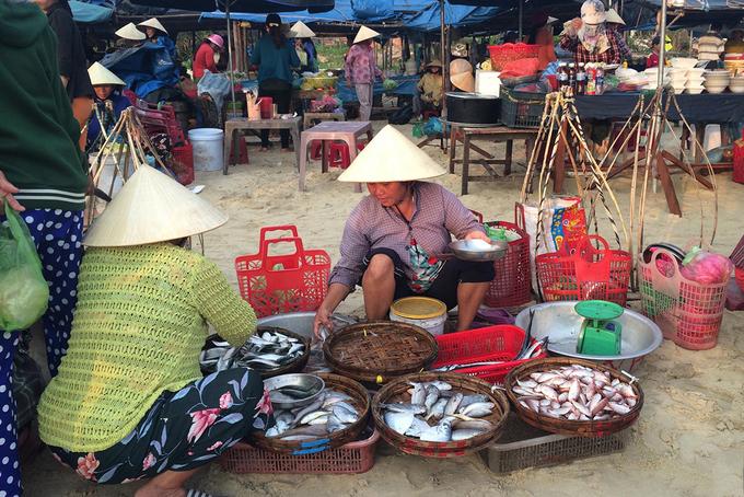 Tam Tien Fish Market (Tam Tien, Quang Nam) (5)