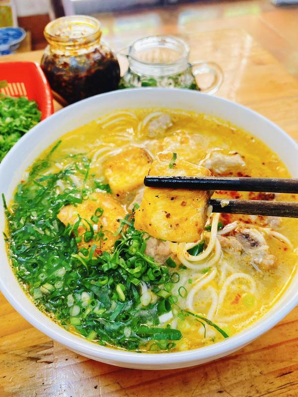 Quang Binh Rice Noodle Soup (1)