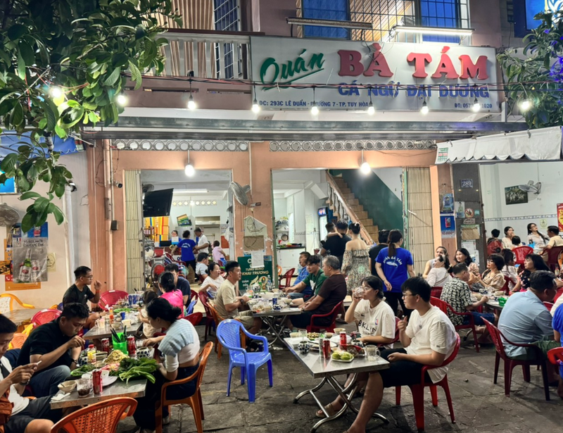 Quán Bà Tám - Cá ngừ đại dương