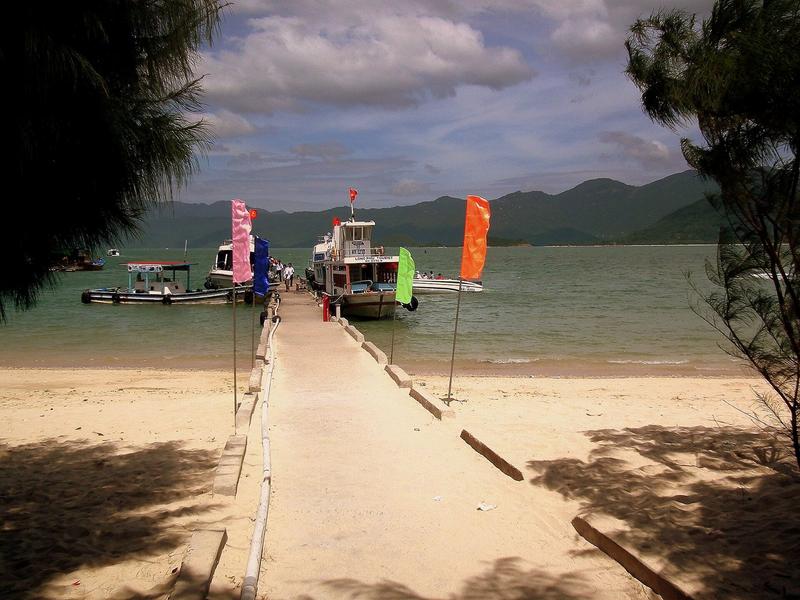 https://files.locallife.asia/images/800/1791708743328-ab03575d-f9d8-42c1-b9ce-0a6ed54d74dc-01.jpg